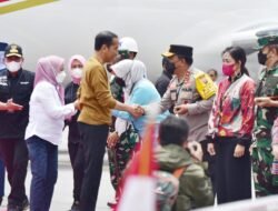 Presiden Jokowi Mendarat di Silangit Saksikan F1 Powerboad