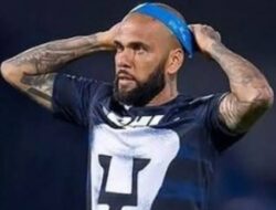 Pemain Sepak Bola Brazil Dani Alves Digugat Cerai Istri