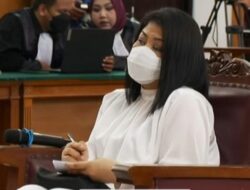 Hakim Vonis Putri Candrawathi 20 Tahun Penjara 