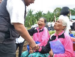 Warga Berterimakasih kepada Bupati Pasar Murah Hadir di Desa Janji