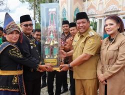 Didampingi Istri, Bupati Buka MTQ ke-48 di Dairi