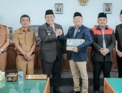 Bupati Dairi Sampaikan Nota Pengantar Ranperda Pertanggungjawaban APBD 2022