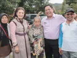 Para Lansia di Lae Parira Dapat Bantuan dari Bupati Dairi