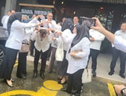 Beri Kejutan di Milad Kadis Kominfo, Pj Gubernur Sumut Pesan OPD Pemprov Sumut Tetap Solid