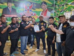 Disaksikan Ketua Dewan Pembina Ferdy Sembiring, DPC GRIB Jaya Medan Serahkan Mandat 24 PAC