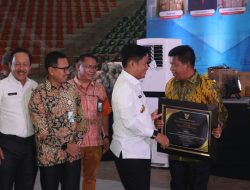 Penyerahan Paritrana Jamsostek Awards,  Warnai Puncak Perayaan Festival May Day Sumut Hebat tahun 2024