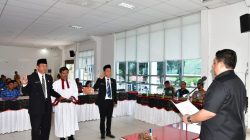 Bupati Samosir Lantik Marudut Tua Sitinjak Sebagai Sekretaris Daerah.