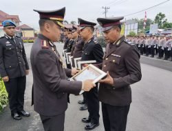 Polresta Deli Serdang Doa Bersama dan Berikan Reward kepada Personil Berprestasi di HUT Bhayangkara Ke 78