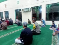 Laksanakan Sholat Subuh Berjamaah, Personil Polresta Deli Serdang Turut Sampaikan Himbauan Kamtibmas