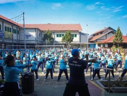 Kalapas Perempuan Bandung Yekti Apriyanti Senam Bersama Petugas dan Warga Binaan