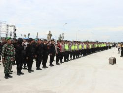 Personel Gabungan Polresta Deli Serdang dan Instansi Lainnya Apel Persiapan Pengamanan Closing Ceremony PON XXI 