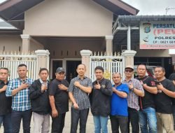 Berbagi Beras kepada Pengurus dan Anggota, Ketua Pewarta : Untuk Pererat Silaturahmi