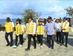 Wamen PU RI Kunker Ke Menara Pandang Tele, Sibea-Bea dan Waterfront City di Samosir