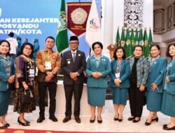 Kahiyang Ayu Lantik Kennauli Sinaga Sebagai Ketua TP-PKK, dan Ketua TP-Posyandu Kabupaten Samosir