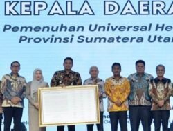 Dukung Pemenuhan UHC 2025,  Bupati Samosir Bersama Kdh Se-Sumut Tandatangani Komitmen Bersama