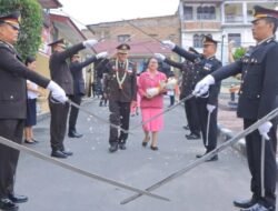 Polres Samosir Gelar Upacara Pelepasan Tiga Wisuda Purna Bhakti