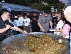 Meriah Mangan Baggal di Pantai Bebas Parapat Ada Vandiko Beri Dukungan
