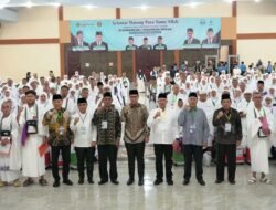 360 Jemaah Calhaj Kloter 21 Embarkasi Medan Diberangkatkan ke Tanah Suci