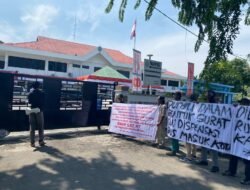Massa FORMASI Unjuk Rasa di Kantor Dishub Sumut, Teriakkan Dugaan Penyalahgunaan Jabatan Mantan Kadishub Medan