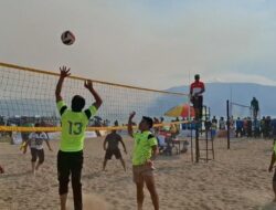 Meriahkan HUT RI ke-80, Dinas Pendidikan Samosir Gelar Pertandingan Voli Pantai dan Senam Bersama