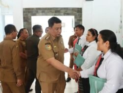 Penyerahan SK Pengangkatan P3K Tahap II di Kabupaten Samosir
