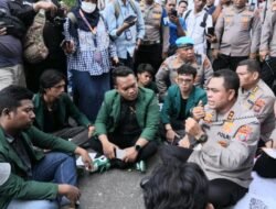 Kapolda Sumut Rangkul Mahasiswa BEM USU, Aspirasi Disampaikan dengan Damai