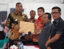 Bupati Sampaikan Nota Pengantar Tentang Rancangan KUA dan Rancangan PPAS APBD TA 2026 ke DPRD Toba
