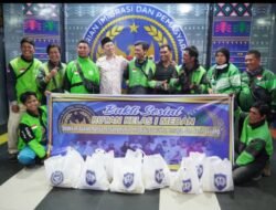 Rutan Kelas I Medan Bagikan 50 Paket Bansos kepada Pengemudi Ojek Online