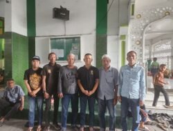 Ketua Pewarta Polrestabes Medan Gelar Jumat Barokah, 50 Nasi Bungkus Disalurkan di Masjid Jamik Medan Area