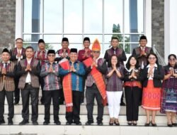 Pemkab Samosir Rayakan Hari Ulos Nasional dengan Semangat dan Kebanggaan Budaya