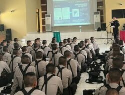 Kabid Humas Polda Sumut Tanamkan Nilai Kehumasan pada Siswa SPN Hinai