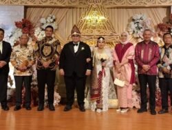 Gubsu Bobby Nasution Hadiri Pernikahan Joandrew dan Bintang, Bupati Samosir Ucapkan Terima Kasih