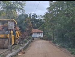 Pemerintah Kabupaten Samosir Lakukan Rekonstruksi Jalan Pasar Bengkok Sosor Dolok Kecamatan Harian