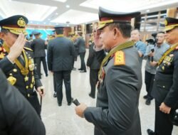 Kapolda Sumut Irjen Pol Whisnu Hermawan Terima Tanda Kehormatan Bintang Bhayangkara Pratama dari Kapolri