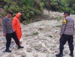 Jalinsum Sipirok–Taput Lumpuh Total Akibat Longsor, Polisi Imbau Cari Jalur Alternatif