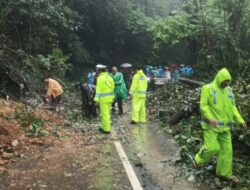Polres Taput Intensif Tangani 27 Titik Bencana Banjir dan Longsor