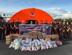 Kejaksaan Negeri Samosir Salurkan Bantuan Kemanusiaan, untuk Korban Bencana di Tapanuli Utara