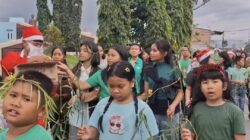 Jemaat HKBP Resort Pangururan Kota Gelar Pawai Natal,  dengan Tema Kepedulian dan Kelestarian Alam