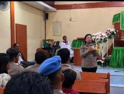 Kapolres Samosir Kunjungi Gereja HKBP Bonandolok, Pererat Sinergitas dengan Tokoh Agama dan Masyarakat