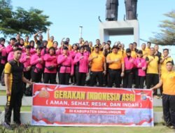 Kapolres Simalungun Pimpin Ratusan Personel Bersihkan Kawasan Wisata Danau Toba