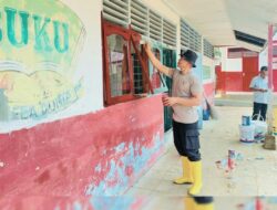 Sinergi Brimob Percepat Pemulihan Masjid dan Sekolah Terdampak Banjir di Tapteng