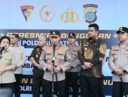 “Polri untuk Masyarakat” Kapolri Lepas 22 Kontainer Bantuan Kemanusiaan 