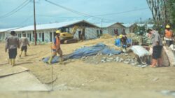 Brimob Batalyon C Hadir Bersama Warga Bangun Kembali Desa di Huntara