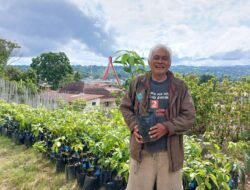 GERAKAN HIJAU SAMOSIR, DLH Kab. Samosir Dukung Yayasan Pusuk Buhit