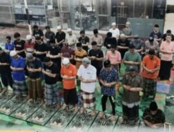 Rutan Labuhan Deli Tarawih Berjamaah Bersama Warga Binaan