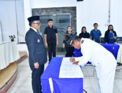 Wakil Bupati Samosir Lantik Pejabat Administrator dan Pengawas: Harapkan Kinerja yang Lebih Baik