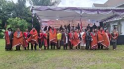 Paskah Oikumene Sonak Malela Meriah, Bupati Samosir dan Bupati Toba Hadir Disambut Tortor