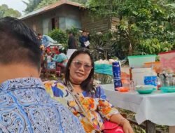 Hangatnya Paskah di Samosir : dr. Iwan Sihaloho Layani Konsultasi Kesehatan Ibu Happy Basa Silaban