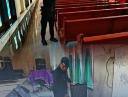 Tim Gegana Brimob Polda Sumut Sterilisasi Gereja di Lubuk Pakam