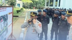 Brimob Polda Sumut  Kawal Penyampaian Aspirasi di Kantor Gubernur